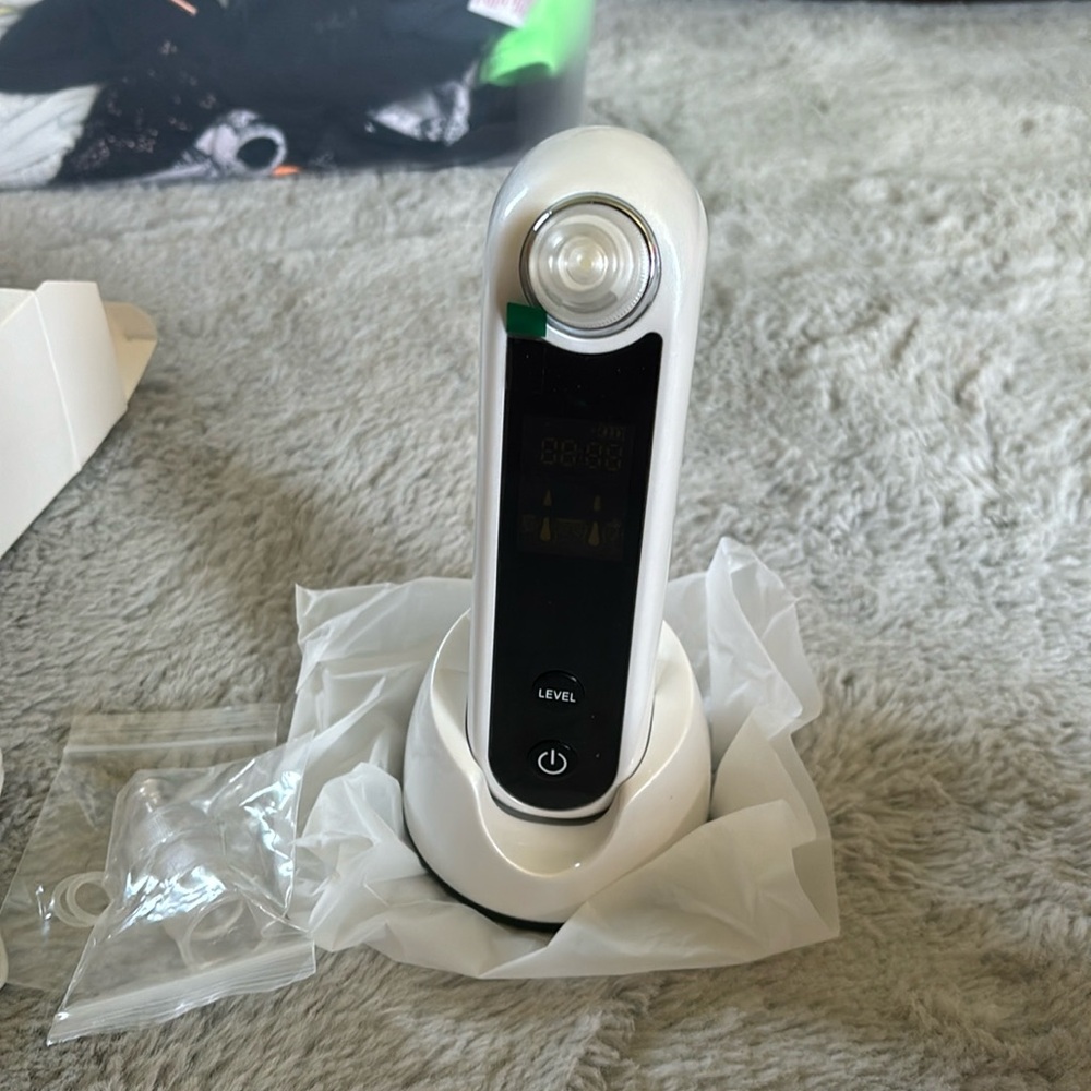 electric blackhead remover